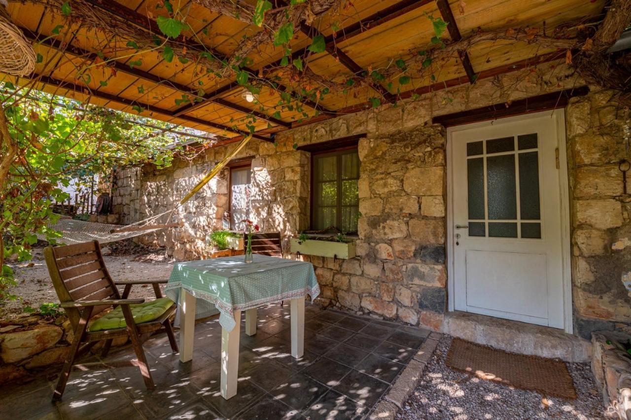 Hemdatya Stone Suites In The Galilee Ilaniya Exteriör bild