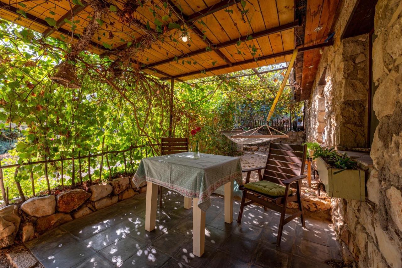Hemdatya Stone Suites In The Galilee Ilaniya Exteriör bild
