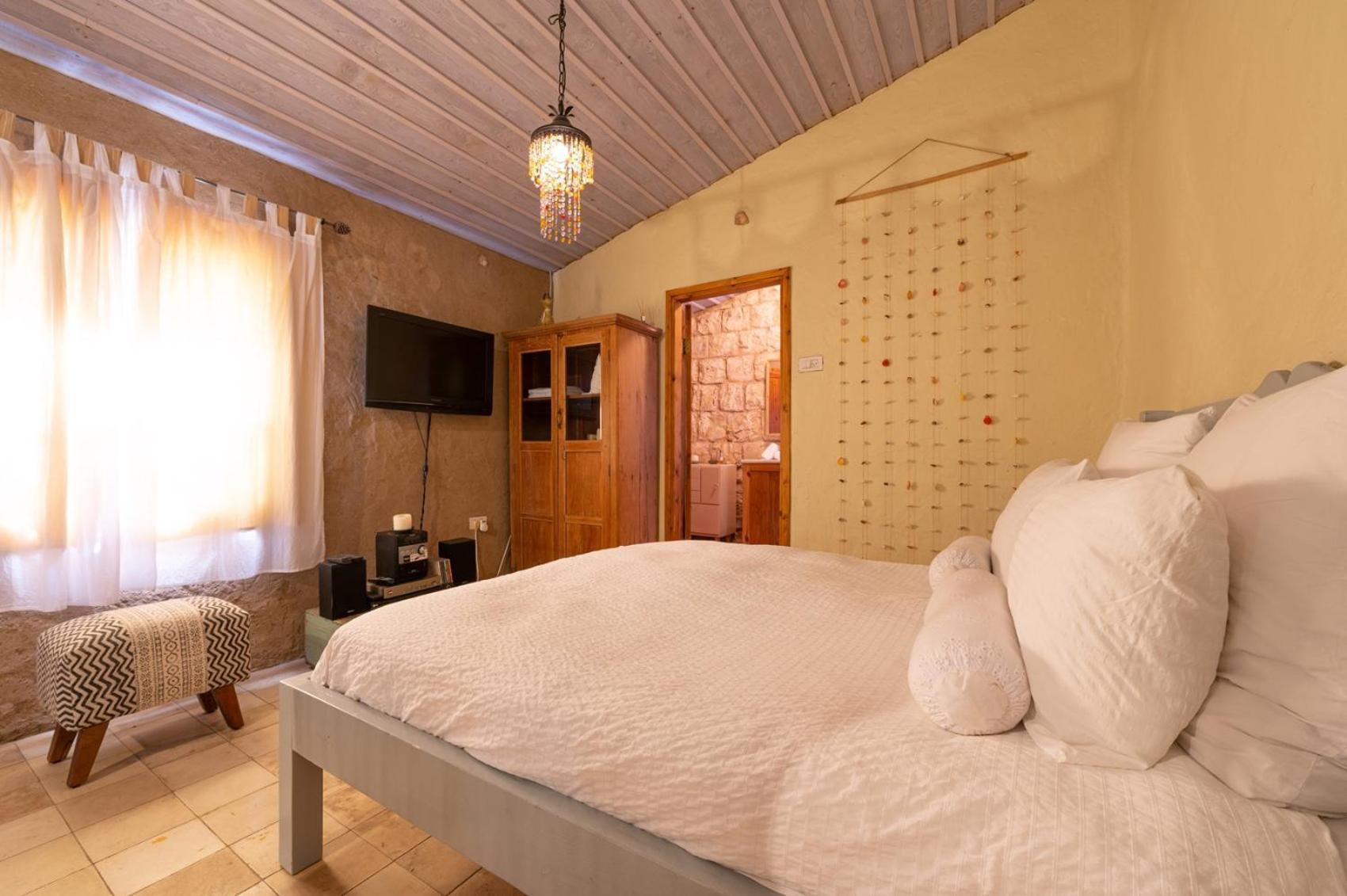 Hemdatya Stone Suites In The Galilee Ilaniya Rum bild